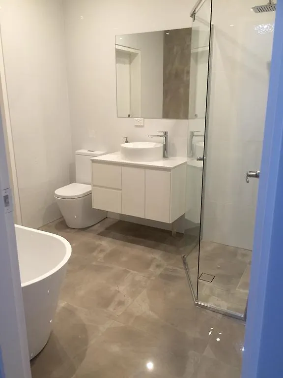 Chic Townhouse In North Adelaide Villa Nyaraló